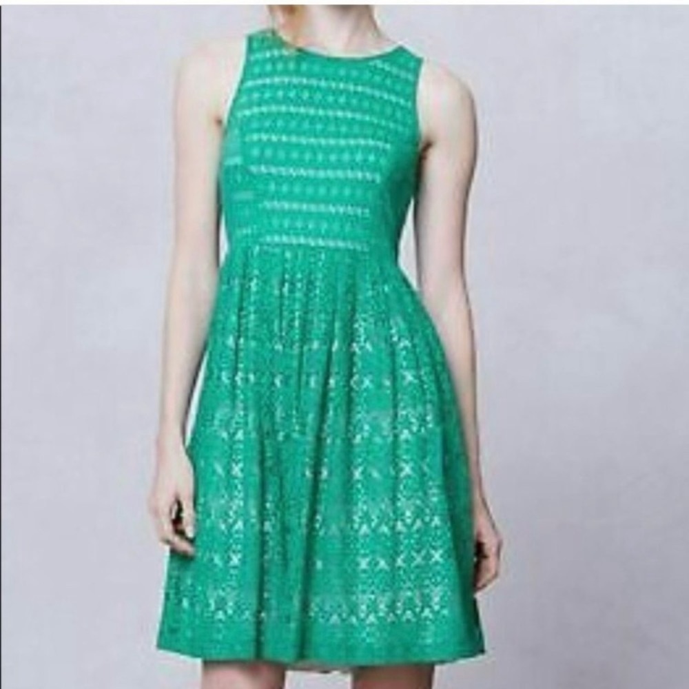 Anthropologie - Postmark - Eyelet Crochet Lace
Green Dress - Picture 3 of 10